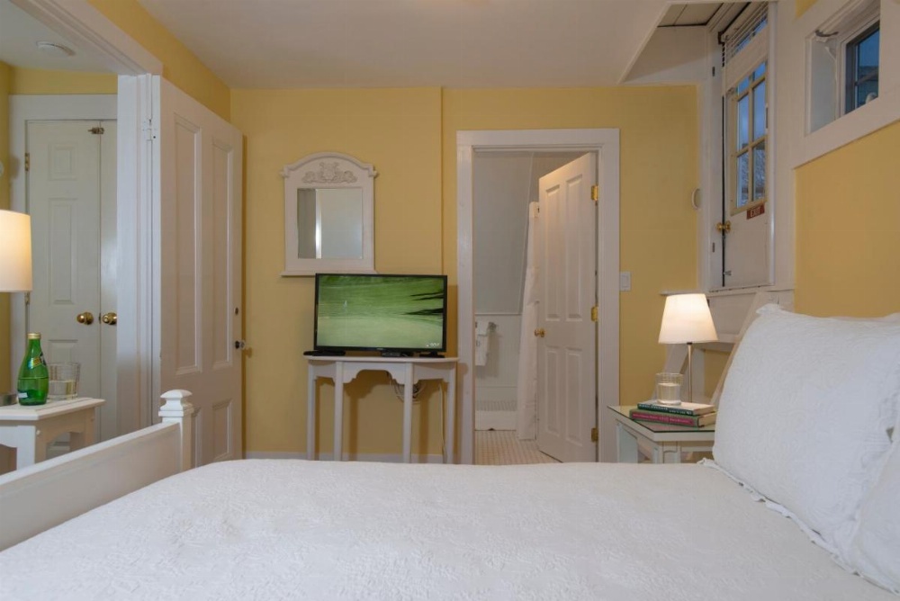 Liberty Hill Inn Image 26