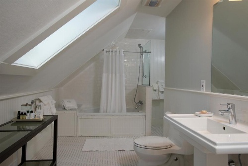 Liberty Hill Inn image 32